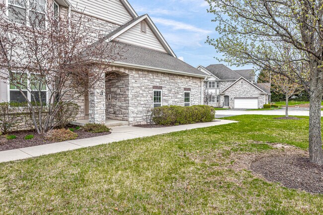 Building Photo - 4666 Sagewood Cir