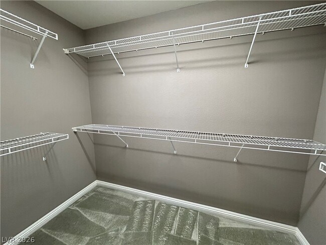 Building Photo - 9841 Colenso Ct