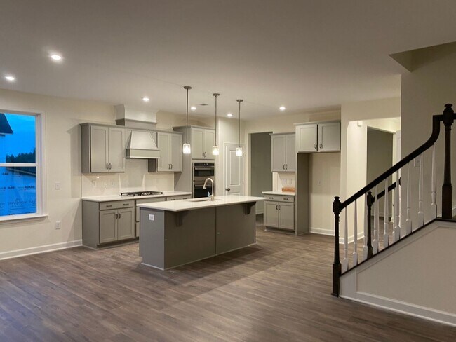 Building Photo - Spacious 4BR House in Clayton