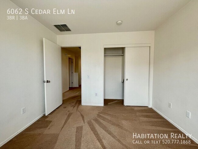 Building Photo - 6062 S Cedar Elm Ln