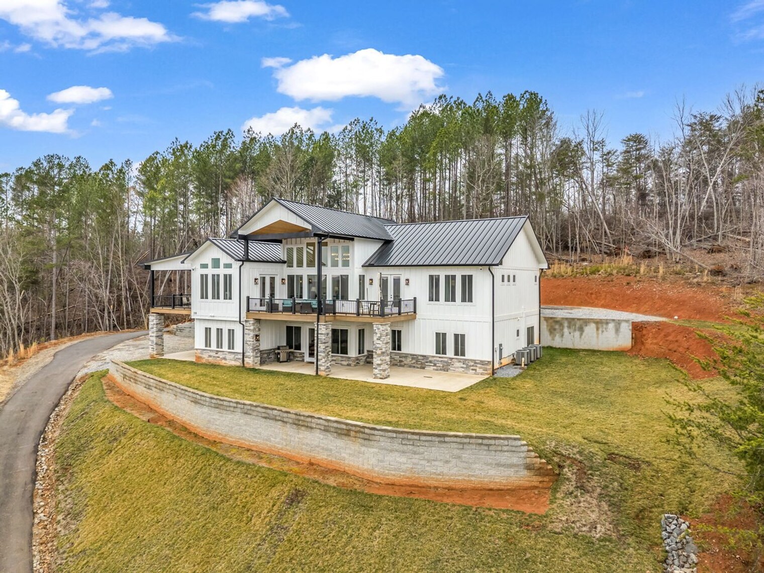 Building Photo - 198 Amberwood Pl