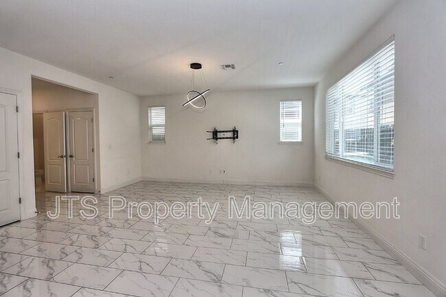 Building Photo - 4268 Emerald Gate Ln