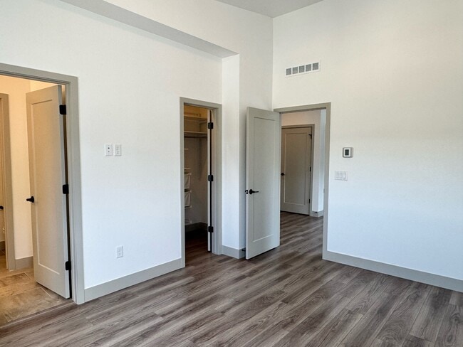 Building Photo - 2865 W 69th Ave
