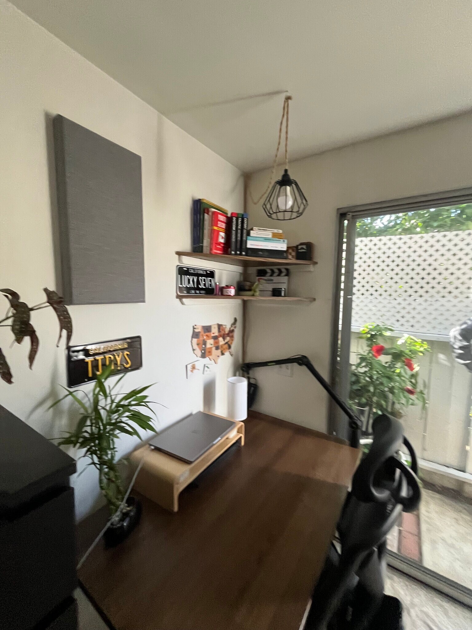 Building Photo - 2304 Pacific Dr