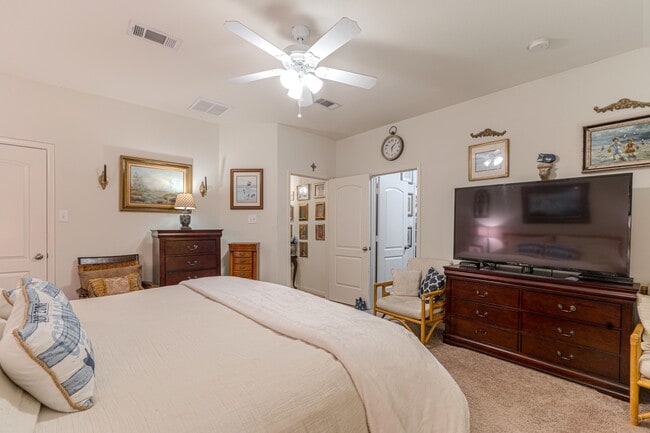 Building Photo - 2054 Sweet Lilac Dr