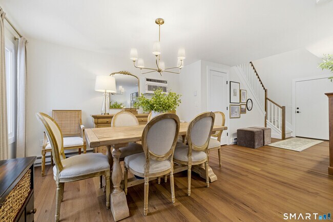 Building Photo - 60 Cinnamon Spring