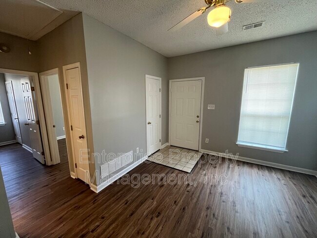 Building Photo - 3935 Autumn Harvest Ln