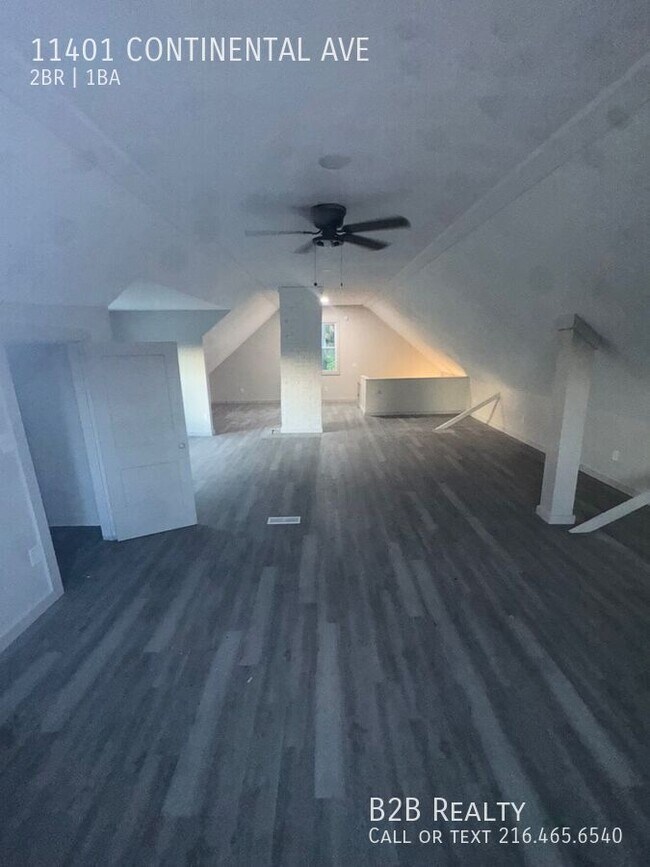 Building Photo - 11401 Continental Ave