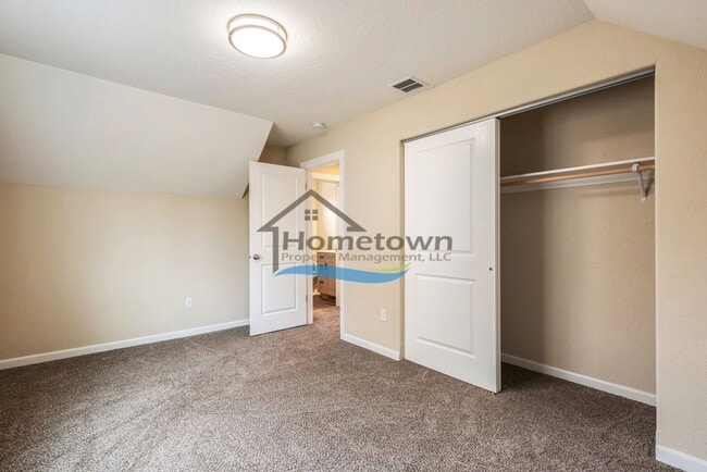 Building Photo - Beautiful 972 Square-Foot Custom Craftsman Home in Coeur d'Alene with 2 Bedrooms and 1.5 Bathrooms!