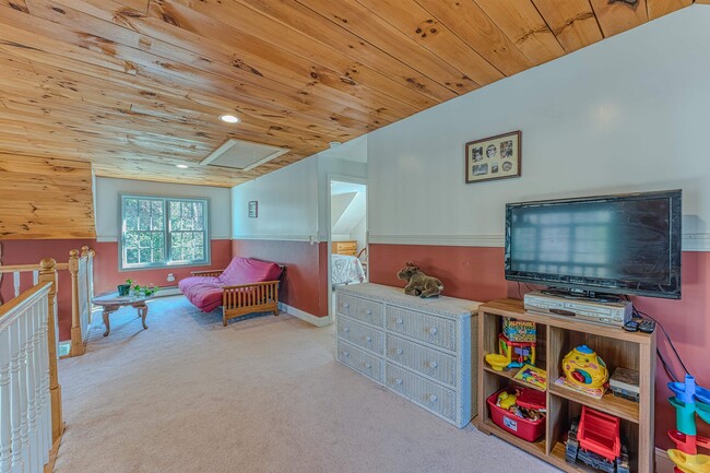 Building Photo - 56 Michael Wy