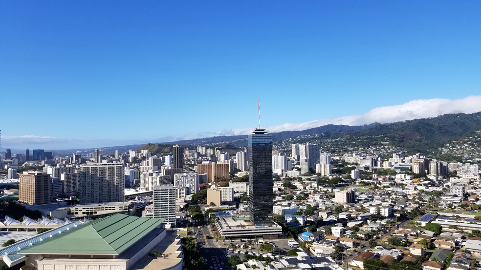 City view. - 1837 Kalakaua Ave