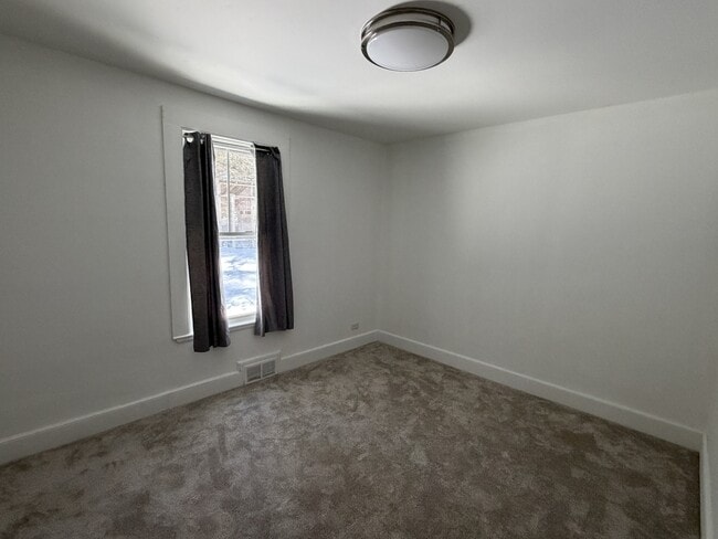 Building Photo - 2 Davcarley Rd