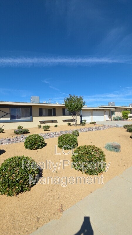 Building Photo - 26808 Augusta Dr