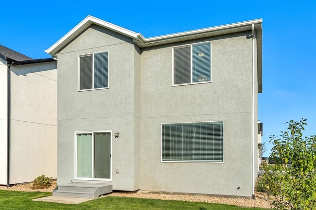 Building Photo - 869 S Brubaker Way