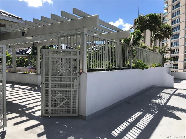 Building Photo - 1631 Kapiolani Blvd