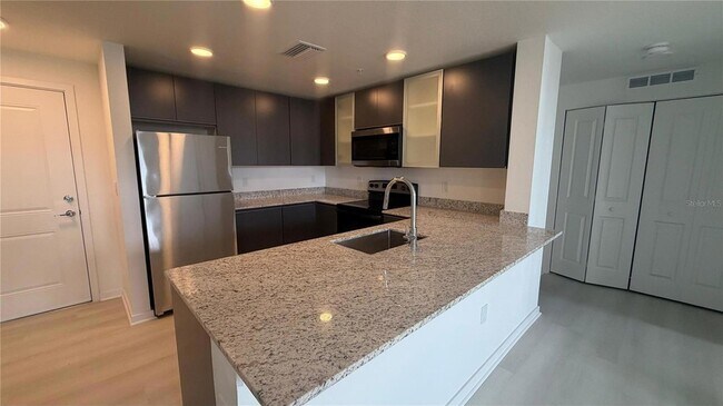 Building Photo - 5587 Millenia Blvd