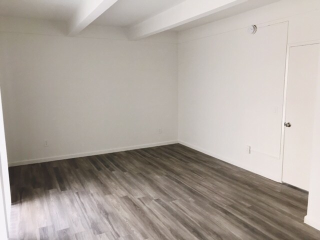 Building Photo - 440 S Oxford Ave