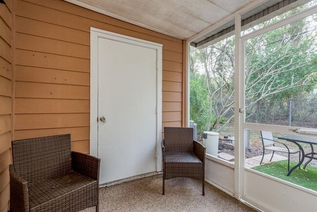 Building Photo - 1602 Brigadoon Dr