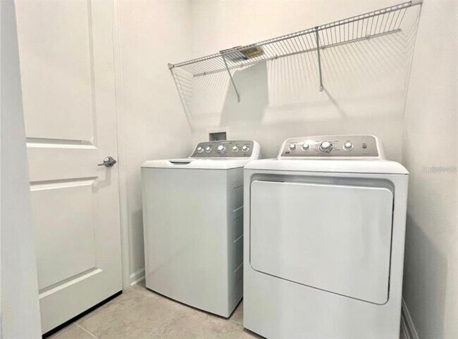 Building Photo - 4270 Eastminster Rd