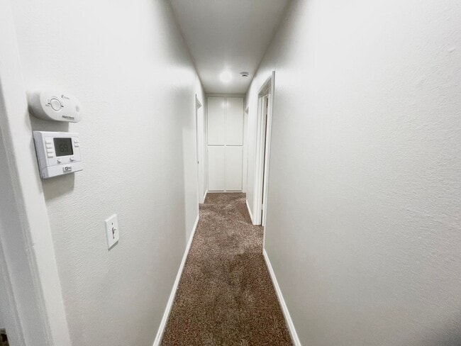 Building Photo - Single family home located in desirable Yorba Linda neighborhood! SMALL/MEDIUM DOGS OK!