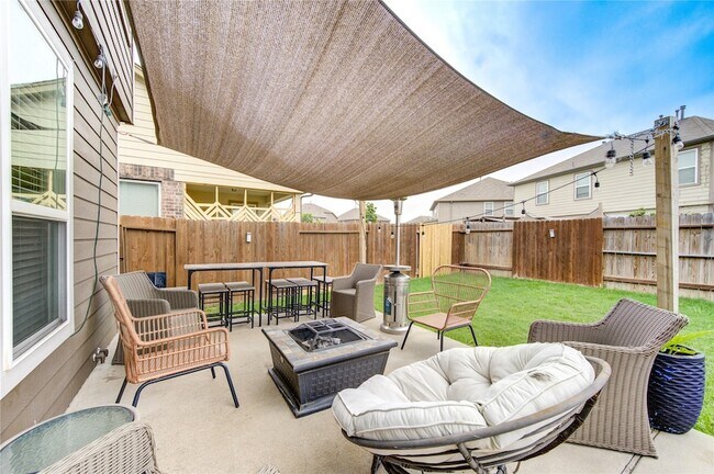 Building Photo - 3330 Madison Elm St