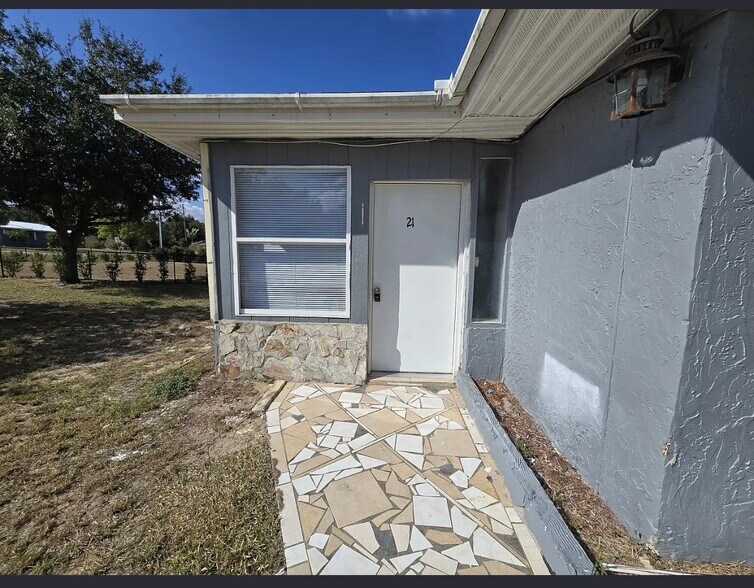 Building Photo - 21 Mountain Dr