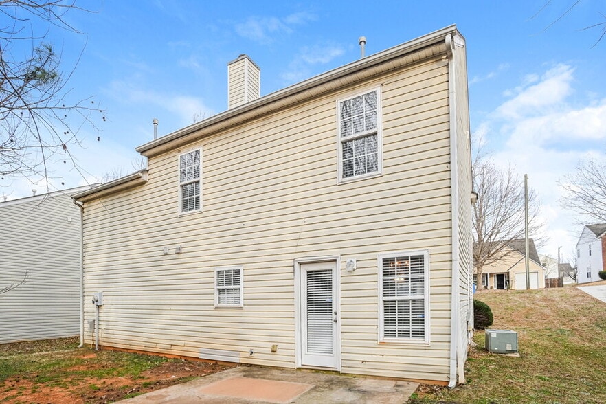 Building Photo - 933 Grass Hollow Ct