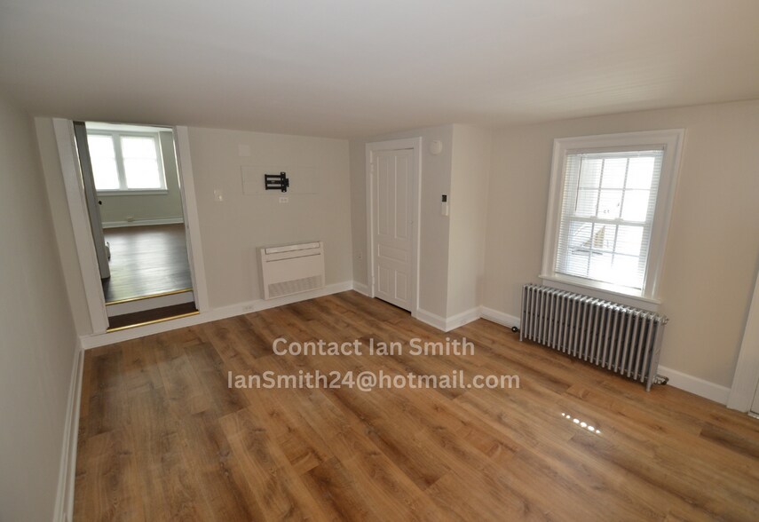 Building Photo - 109 E Pomfret St