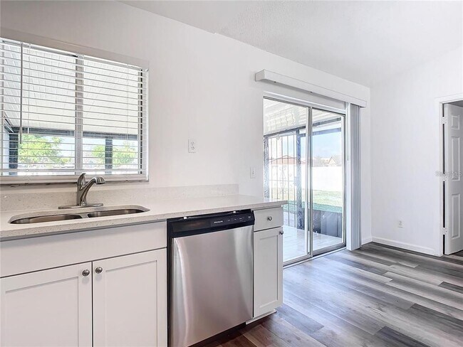 Building Photo - 11320 Bingham Ct