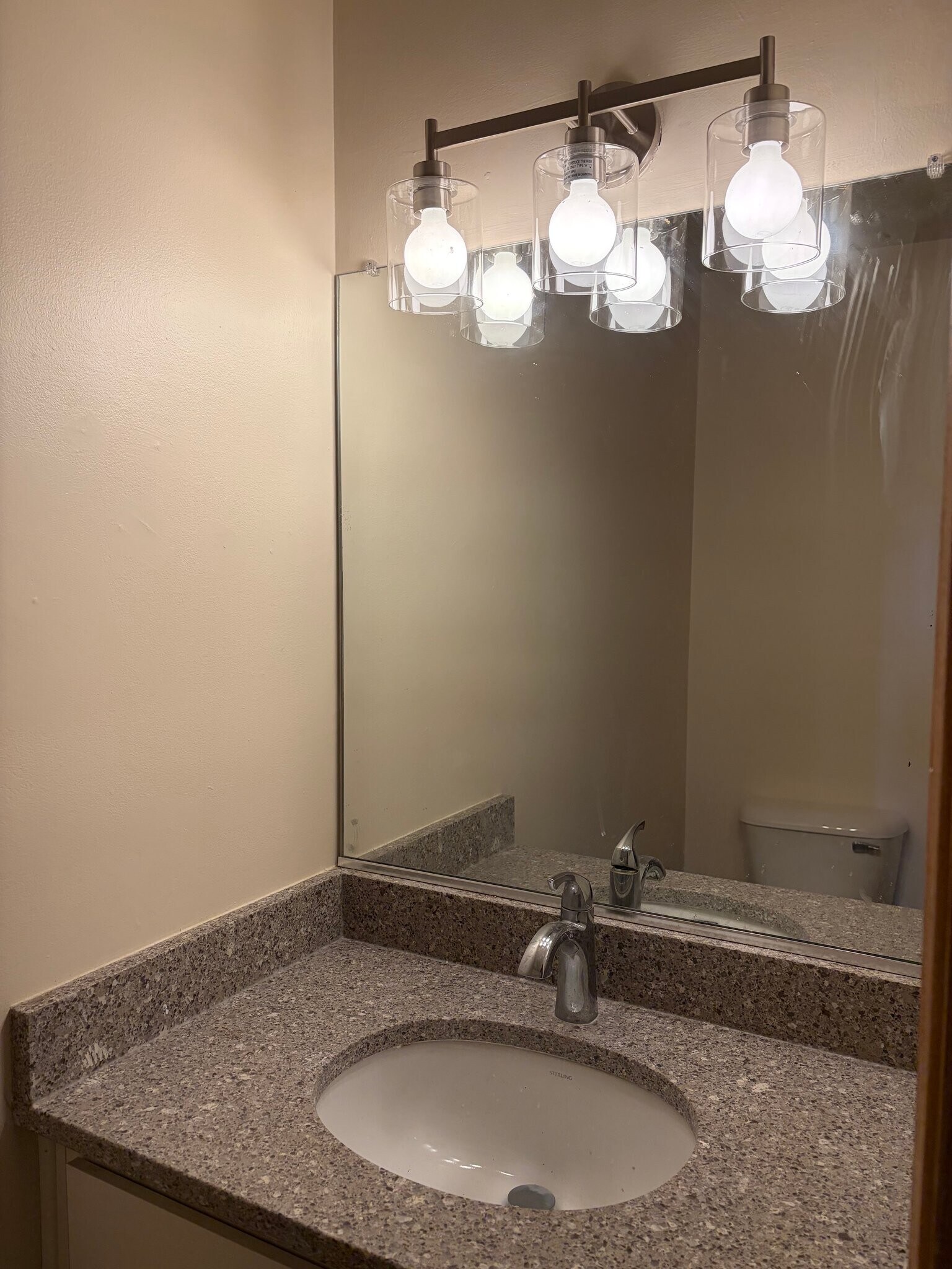 Building Photo - 6388 Dummerston Ct