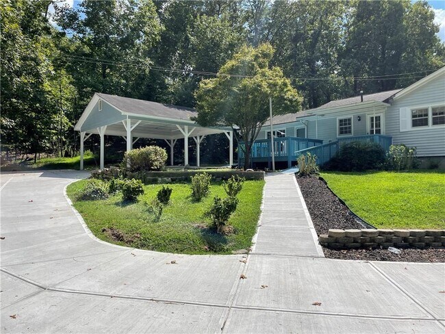 Building Photo - 1595 Bullard Rd
