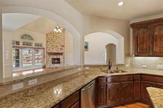 Building Photo - 8110 Fenwick Ct
