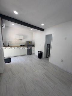 Building Photo - 1385 NE 133rd St