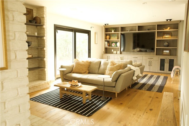 Building Photo - 2575 Park St