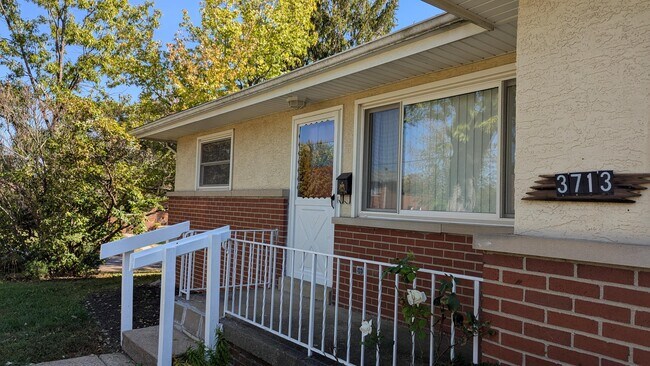 Building Photo - 3713 Arnelle Rd