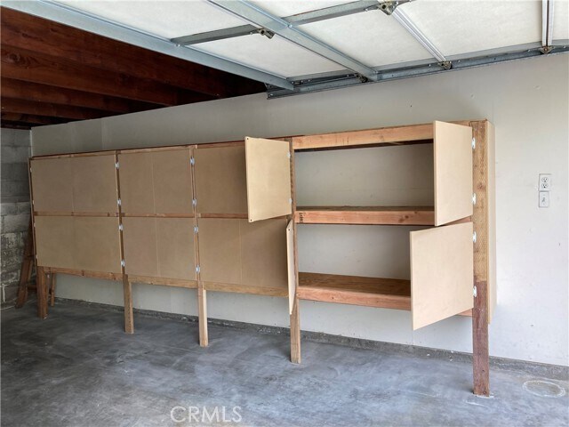 Building Photo - 201 S La Esperanza