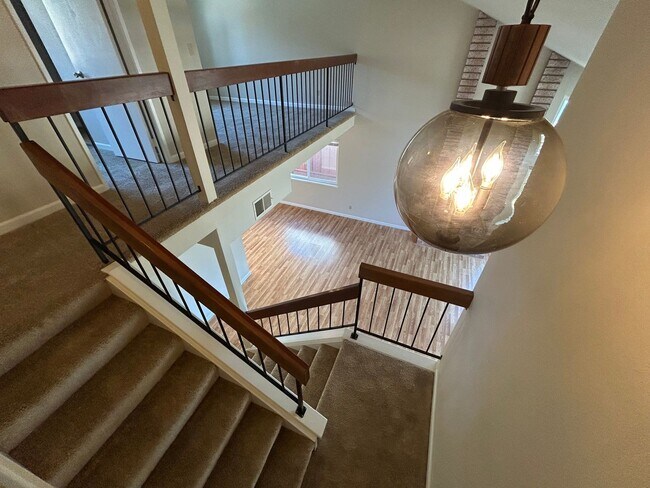 Building Photo - Beautiful Two-Story Home in Village Oaks, ...