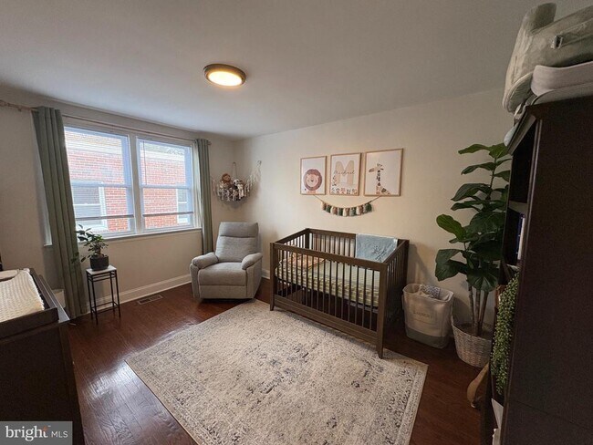 Building Photo - 1334 Yerkes St