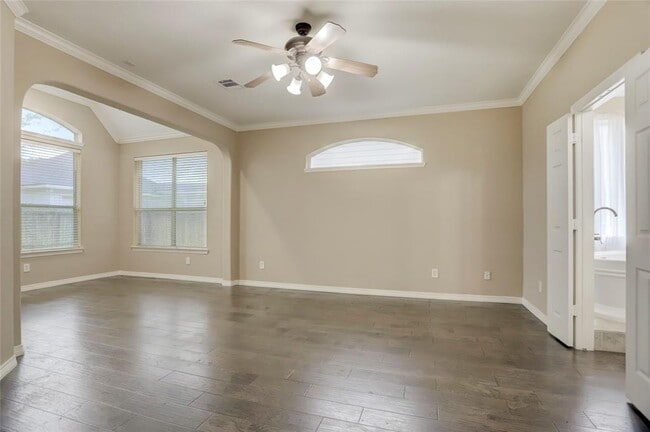 Building Photo - 514 Little River Ct