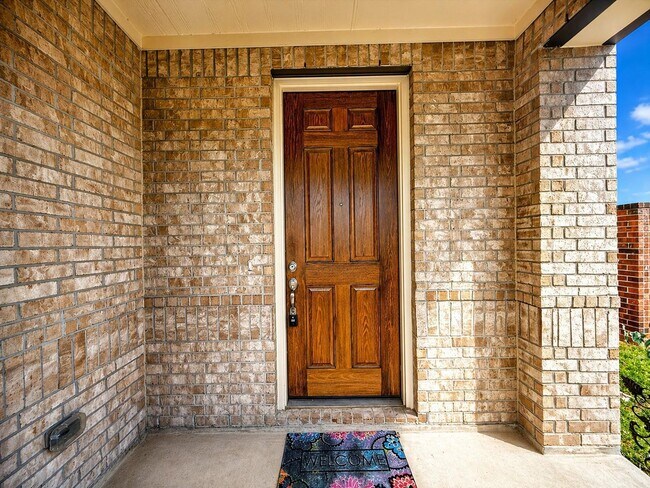 Building Photo - For Lease-Housing Vouchers Accepted | 3 Bed, 2.5 Bath | 2,124 Sq Ft | Marvida Community |