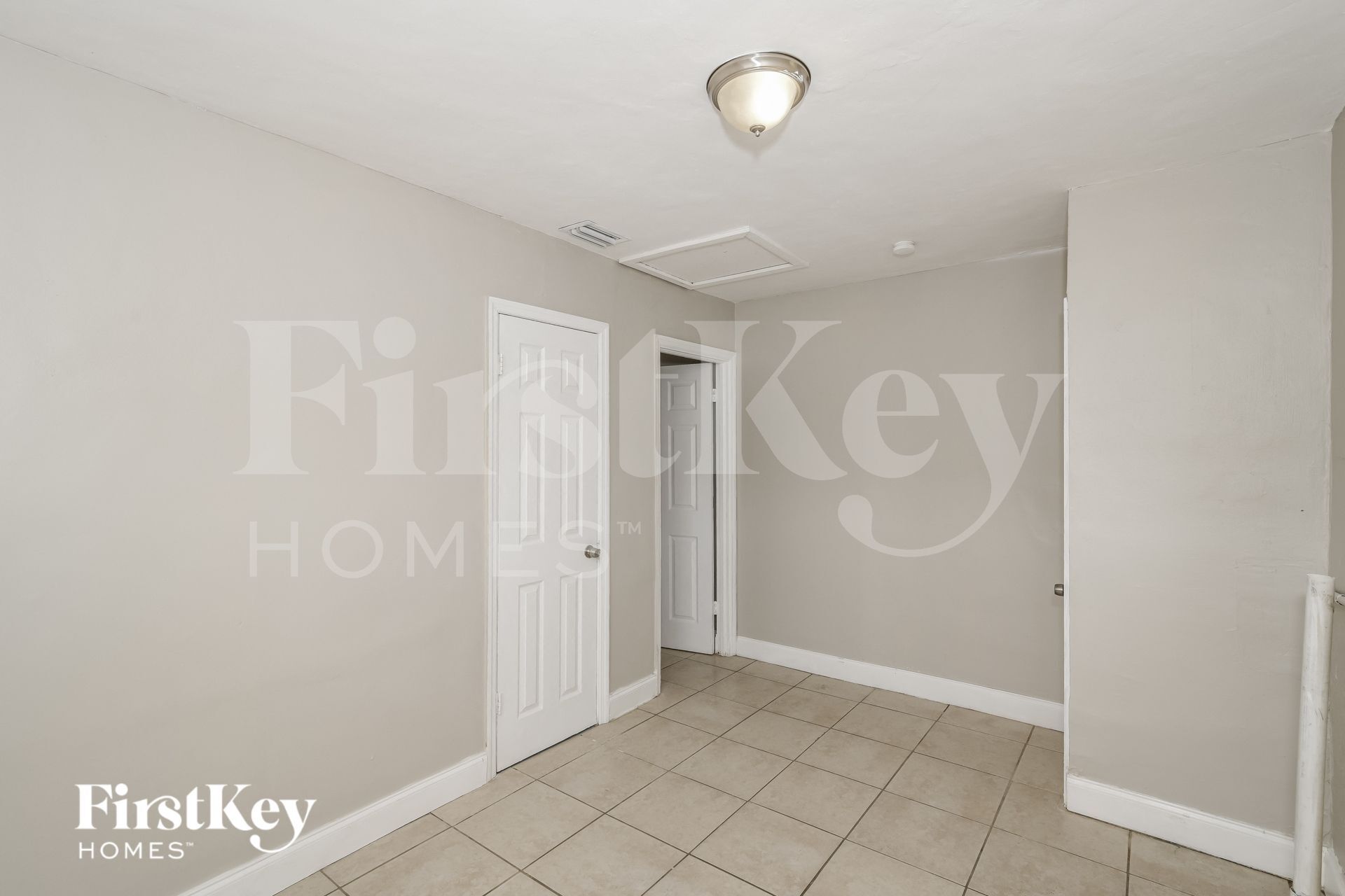 Building Photo - 7300 Ramona St