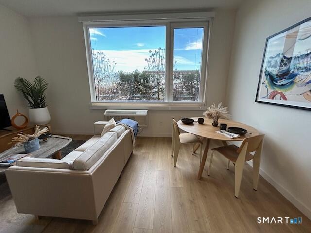 Building Photo - 42 John St