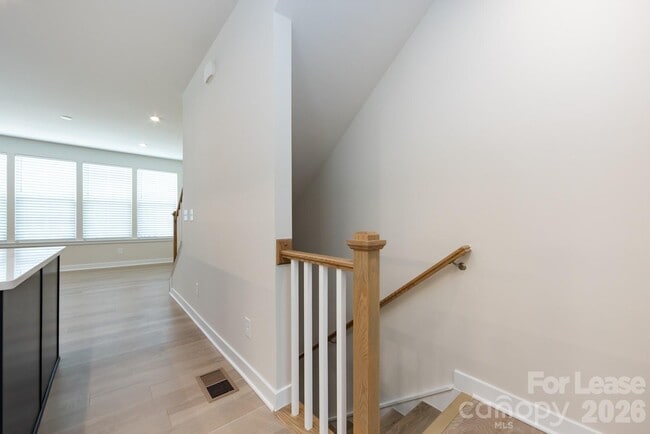 Building Photo - 440 Spearfield Ln