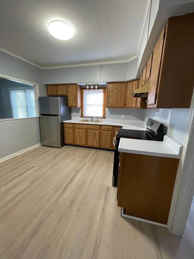 Building Photo - ? Newly Remodeled 2-Bedroom Apartment! ?