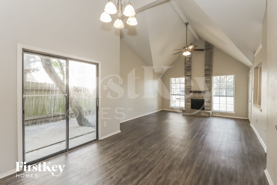 Building Photo - 16914 Kilwinning Dr