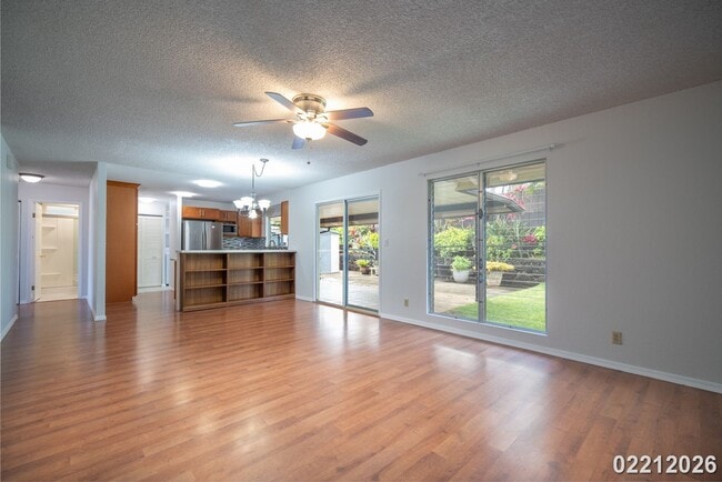 Building Photo - Available Now! 3 BD / 2 BA Carport parking Home in Mililani!