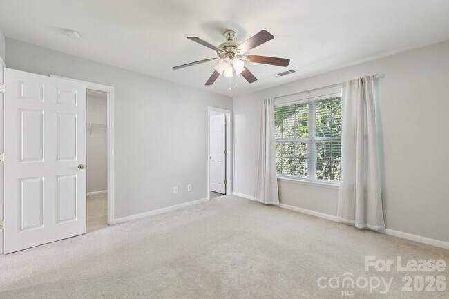 Building Photo - 124 Clydesdale Ct