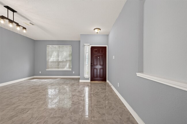 Building Photo - 9526 Heflin Colony Dr