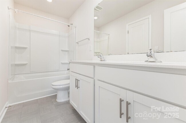 Building Photo - 7619 Nolen Farm Dr