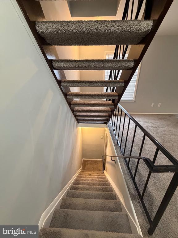 Building Photo - 153 Hammershire Rd